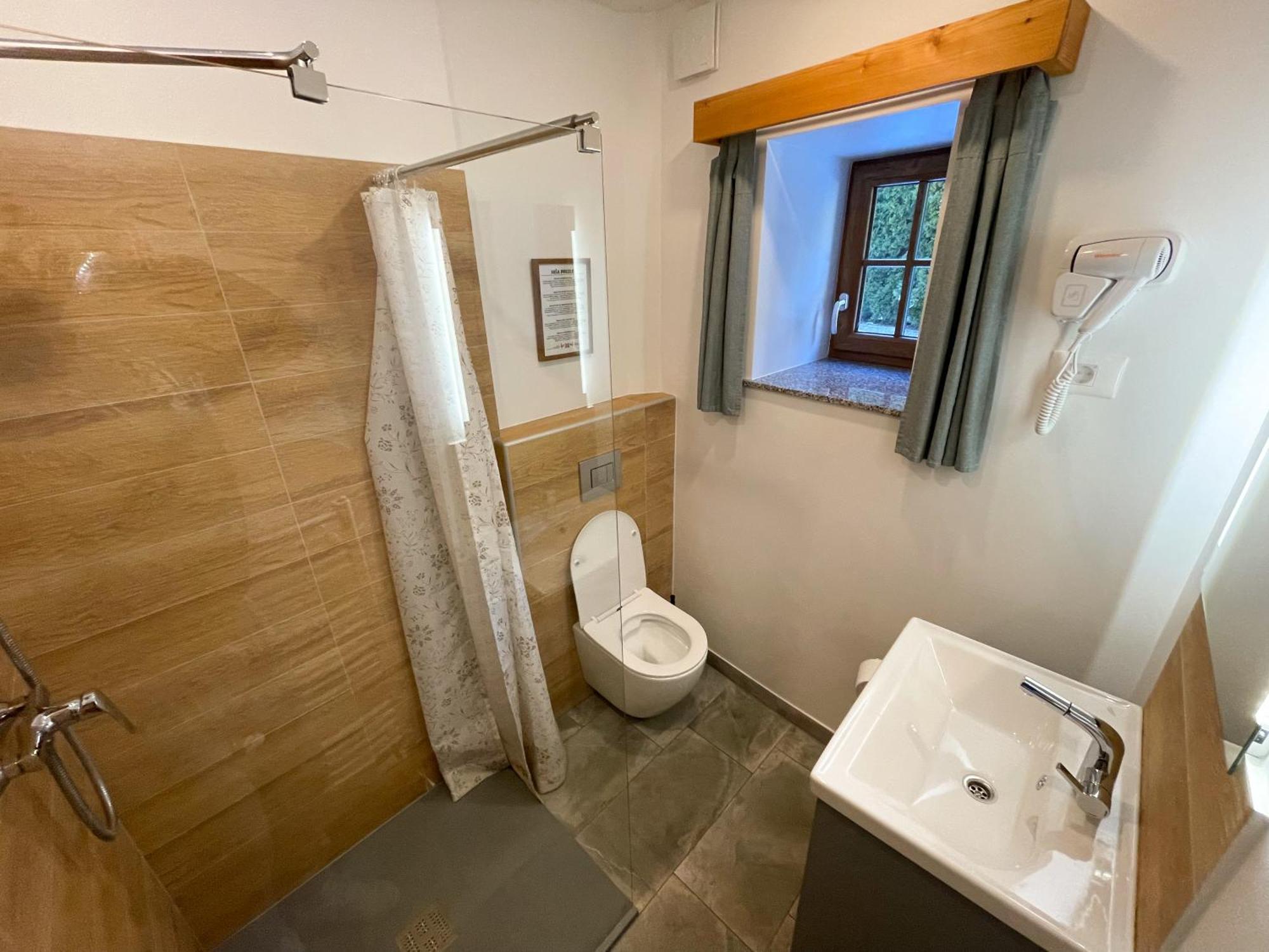 Apartment House Prezlc 克拉尼斯卡戈拉 外观 照片